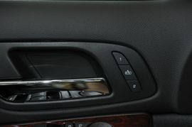 2010款凯迪拉克凯雷德混合动力