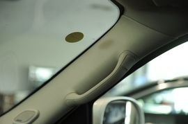 2010款凯迪拉克凯雷德混合动力