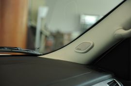 2010款凯迪拉克凯雷德混合动力