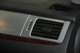 2010款凯迪拉克凯雷德混合动力