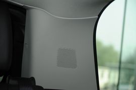 2010款凯迪拉克凯雷德混合动力