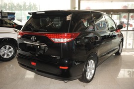 2008款丰田普瑞维亚2.4豪华型到店实拍