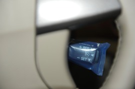 2008款丰田普瑞维亚2.4豪华型到店实拍