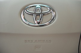 2008款丰田普瑞维亚2.4豪华型到店实拍