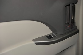 2008款丰田普瑞维亚2.4豪华型到店实拍