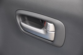 2010款铃木奥拓1.0L手动炫酷型