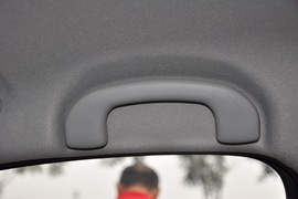 2010款铃木奥拓1.0L手动炫酷型