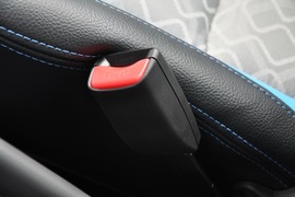 2010款铃木奥拓1.0L手动炫酷型