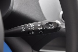 2010款铃木奥拓1.0L手动炫酷型