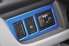 2010款铃木奥拓1.0L手动炫酷型