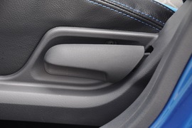 2010款铃木奥拓1.0L手动炫酷型