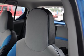 2010款铃木奥拓1.0L手动炫酷型