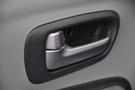 2010款铃木奥拓1.0L手动炫酷型