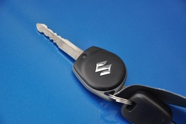 2010款铃木奥拓1.0L手动炫酷型