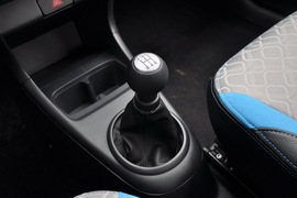 2010款铃木奥拓1.0L手动炫酷型