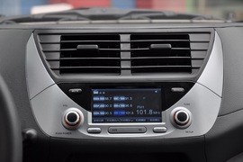 2010款铃木奥拓1.0L手动炫酷型