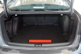 2015款大众速腾1.6L手自一体舒适型