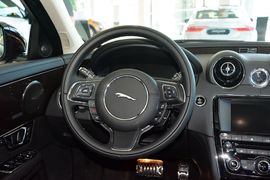 2016款捷豹XJL