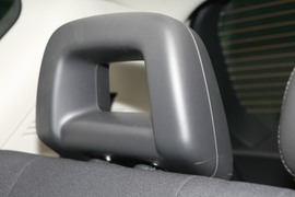2010款吉普指南者2.4L运动版到店实拍
