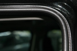 2010款吉普指南者2.4L运动版到店实拍