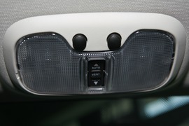 2010款吉普指南者2.4L运动版到店实拍