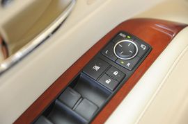 2010款雷克萨斯RX350典雅版