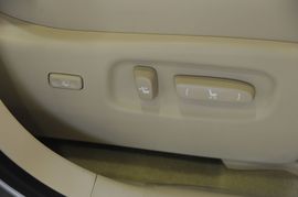 2010款雷克萨斯RX350典雅版