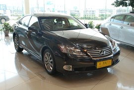 2010款雷克萨斯