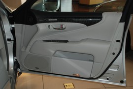 2010款雷克萨斯