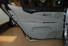 2010款雷克萨斯