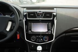 2016款东风风行F600L