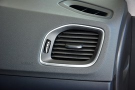 2016款沃尔沃V60