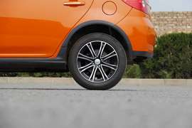 2016款吉利金刚CROSS