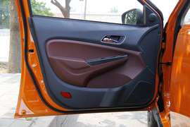 2016款吉利金刚CROSS