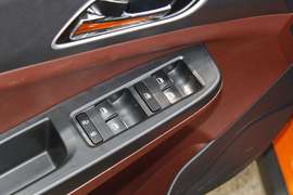 2016款吉利金刚CROSS