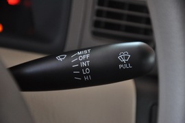 2010款丰田新花冠