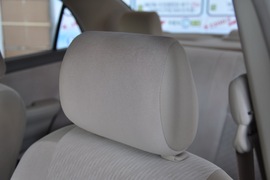 2010款丰田新花冠