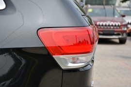 2016款Jeep大切诺基