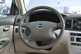 2010款比亚迪F3DM低碳版上海实拍