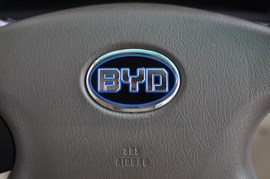 2010款比亚迪F3DM低碳版上海实拍