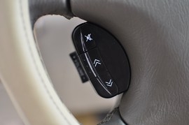 2010款比亚迪F3DM低碳版上海实拍