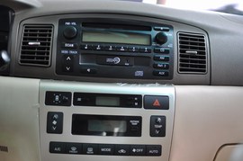 2010款比亚迪F3DM低碳版上海实拍