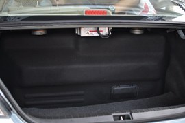 2010款比亚迪F3DM低碳版上海实拍