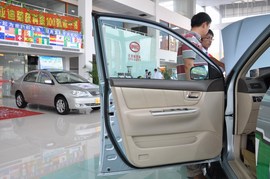 2010款比亚迪F3DM低碳版上海实拍