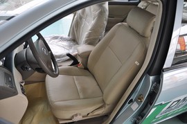 2010款比亚迪F3DM低碳版上海实拍