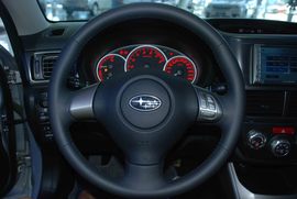 2010款斯巴鲁翼豹三厢