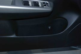 2010款斯巴鲁翼豹三厢