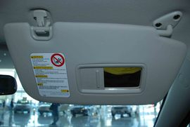 2010款斯巴鲁翼豹三厢