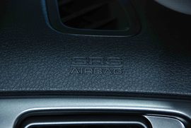 2010款斯巴鲁翼豹三厢