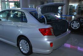 2010款斯巴鲁翼豹三厢